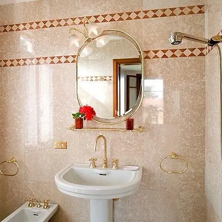 Bed and Breakfast Liberty 3*